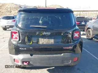 2015 Jeep Renegade Trailhawk с VIN ZACCJBCT2FPC20013, выставлен на аукционе IAAI как лот 42680212 с пробегом 285 990 миль миль и . История ставок и продаж доступна на DreamBid. Изображение 16.
