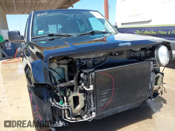 2015 Jeep Patriot Latitude with VIN 1C4NJPFB6FD368138, listed as a IAAI auction lot 42505872 with 120,937 mi miles and . Bid and sale history available at DreamBid. Image 6.