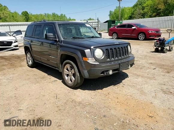 2014 Jeep Patriot Latitude z VIN 1C4NJRFB6ED817392, wystawiony jako Copart lot #52930055 z przebiegiem 126 813 mil mil oraz Szkoda całkowita • Salvage title. Historia ofert i sprzedaży dostępna na DreamBid. Obrazek 12.
