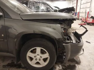 2009 Pontiac Torrent with VIN 2CKDL43F696253207, listed as a IAAI auction lot 41481989 with 210,251 mi miles. Bid and sale history available at carsss.com. Image 18.