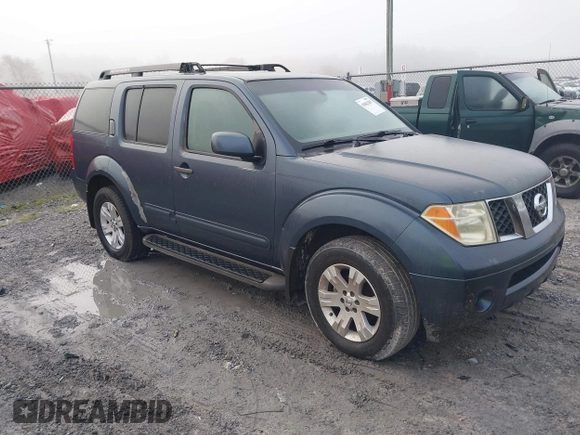 2005 Nissan Pathfinder SE with VIN 5N1AR18U95C726349, listed as a IAAI auction lot 41842285 with 251,500 mi miles. Bid and sale history available at carsss.com. Image 1.