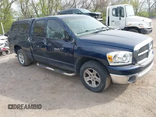 2006 Dodge 1500 SLT z VIN 1D7HA18N36J205858, wystawiony jako IAAI lot #42056547 z przebiegiem 160 763 mil mil oraz . Historia ofert i sprzedaży dostępna na DreamBid. Obrazek 1.