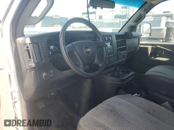 2017 Chevrolet Express Cargo z VIN 1GCWGAFF4H1326462, wystawiony jako IAAI lot #42826100 z przebiegiem 131 416 mil mil oraz . Historia ofert i sprzedaży dostępna na DreamBid. Obrazek 16.
