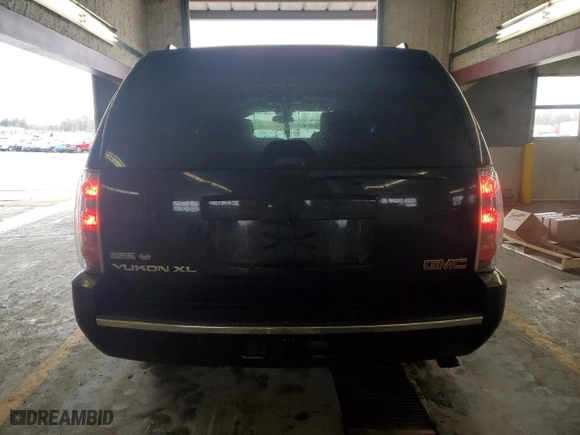 2009 GMC Yukon XL Denali with VIN 1GKFK06299R297697, listed as a Copart auction lot 48477415 with 186,350 mi miles and Salvage Title. Bid and sale history available at carsss.com. Image 6.