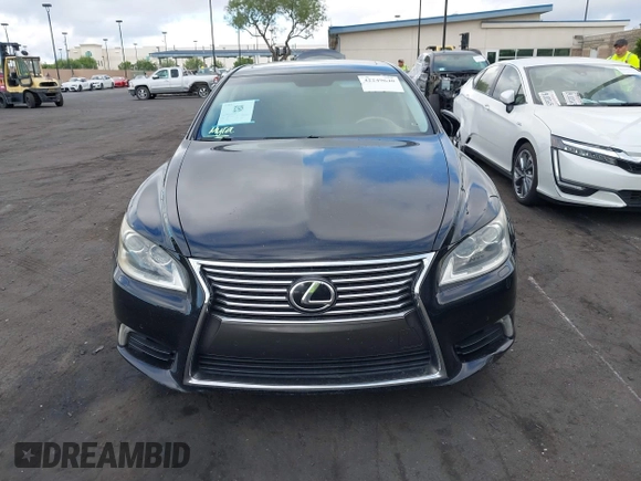 2013 Lexus LS 460 с VIN JTHBL5EF4D5119770, выставлен на аукционе IAAI как лот 42249648 с пробегом 130 460 миль миль и . История ставок и продаж доступна на DreamBid. Изображение 13.