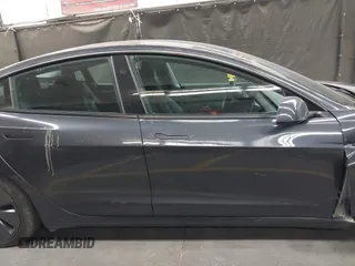 2025 Tesla Model 3 Long Range with VIN 5YJ3E1EA4SF952168, listed as a IAAI auction lot 42281783 with 3,926 mi miles and . Bid and sale history available at DreamBid. Image 13.