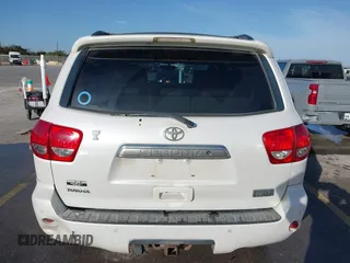 2008 Toyota Sequoia Platinum with VIN 5TDZY67A78S007926, listed as a IAAI auction lot 41809919 with 291,351 mi miles. Bid and sale history available at carsss.com. Image 16.