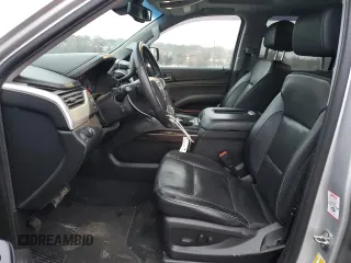 2019 GMC Yukon XL SLT with VIN 1GKS1GKC2KR380936, listed as a Copart auction lot 84625174 with 118,077 mi miles and Salvage Title. Bid and sale history available at carsss.com. Image 7.