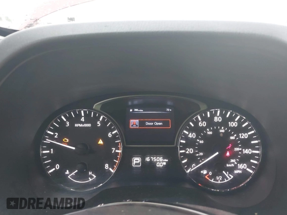 2014 Nissan Pathfinder SV with VIN 5N1AR2MN2EC615825, listed as a IAAI auction lot 41920321 with 167,506 mi miles. Bid and sale history available at carsss.com. Image 7.