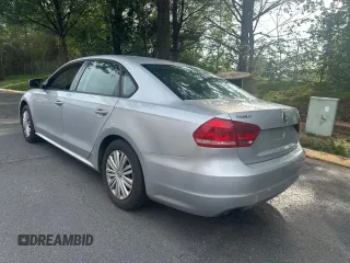 2014 Volkswagen Passat Wolfsburg Edition с VIN 1VWAT7A34EC065367, выставлен на аукционе Copart как лот 60574015 с пробегом 85 800 миль миль и Чистый • Clean title. История ставок и продаж доступна на DreamBid. Изображение 3.