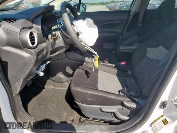 2023 Nissan Versa S z VIN 3N1CN8DV3PL837389, wystawiony jako Copart lot #52344195 z przebiegiem 26 249 mil mil oraz Szkoda całkowita • Salvage title. Historia ofert i sprzedaży dostępna na DreamBid. Obrazek 7.