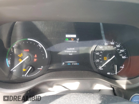 2022 Toyota Sienna XSE with VIN 5TDXRKEC9NS133380, listed as a Copart auction lot 43124635 with 31,600 mi miles and Non repairable. Bid and sale history available at DreamBid. Image 9.