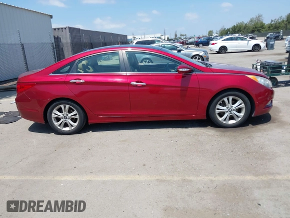 2012 Hyundai Sonata Limited z VIN 5NPEC4AC6CH366582, wystawiony jako IAAI lot #42172328 z przebiegiem 138 290 mil mil oraz . Historia ofert i sprzedaży dostępna na DreamBid. Obrazek 13.