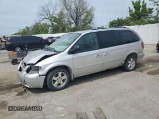2005 Dodge Caravan SXT with VIN 2D4GP44LX5R334400, listed as a Copart auction lot 54016935 with Not provided miles and Salvage title. Bid and sale history available at DreamBid. Image 1.