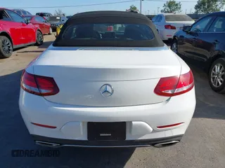2018 Mercedes-Benz C 300 z VIN WDDWK4JB4JF617935, wystawiony jako IAAI lot #42338904 z przebiegiem 86 273 mil mil oraz . Historia ofert i sprzedaży dostępna na DreamBid. Obrazek 17.