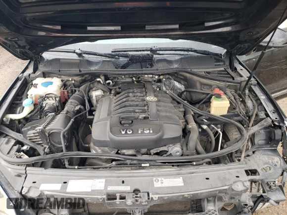 2013 Volkswagen Touareg Lux with VIN WVGEF9BP0DD002814, listed as a Copart auction lot 83015434 with 143,320 mi miles and Salvage Title. Bid and sale history available at DreamBid. Image 11.