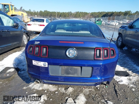 2014 Ford Mustang V6 with VIN 1ZVBP8AM6E5301075, listed as a IAAI auction lot 41427149 with 119,277 mi miles and . Bid and sale history available at carsss.com. Image 17.