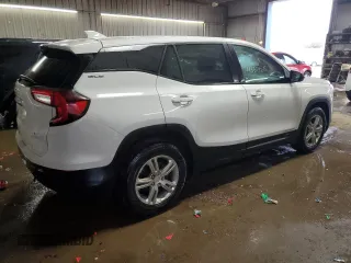 2022 GMC Terrain SLE with VIN 3GKALMEV7NL292512, listed as a Copart auction lot 43521215 with 227,329 mi miles and Salvage Title. Bid and sale history available at carsss.com. Image 3.
