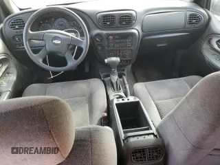 2008 Chevrolet TrailBlazer 1LT with VIN 1GNDT13S782125158, listed as a Copart auction lot 45360335 with 174,208 mi miles and Clean Title. Bid and sale history available at DreamBid. Image 8.