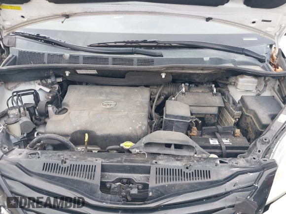 2015 Toyota Sienna L with VIN 5TDZK3DC5FS657115, listed as a IAAI auction lot 42109678 with 176,995 mi miles. Bid and sale history available at carsss.com. Image 10.