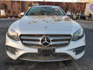 2017 Mercedes-Benz E-Class E 300 Luxury with VIN WDDZF4JB7HA153032, listed as a Copart auction lot 45144575 with 0 mi miles and Salvage Title. Bid and sale history available at carsss.com. Image 5.
