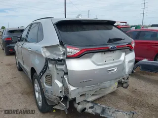 2015 Ford Edge SE with VIN 2FMTK3G94FBC11640, listed as a IAAI auction lot 41472865 with 105,871 mi miles. Bid and sale history available at carsss.com. Image 3.