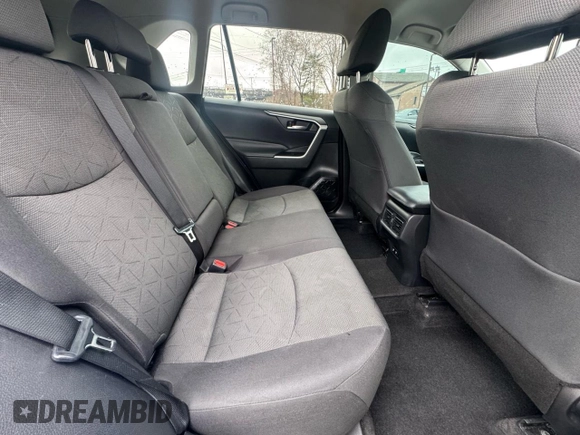 2021 Toyota RAV4 XLE with VIN 2T3W1RFV4MC139243, listed as a Copart auction lot 49973975 with 1 mi miles and Clean Title. Bid and sale history available at carsss.com. Image 6.