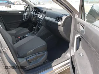 2021 Volkswagen Tiguan S with VIN 3VV1B7AX1MM070775, listed as a IAAI auction lot 41788112 with 22,107 mi miles and . Bid and sale history available at DreamBid. Image 5.