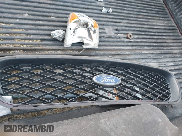 2001 Ford F-150 XLT with VIN 1FTRW07W61KF51667, listed as a IAAI auction lot 41846904 with 187,076 mi miles and . Bid and sale history available at DreamBid. Image 12.