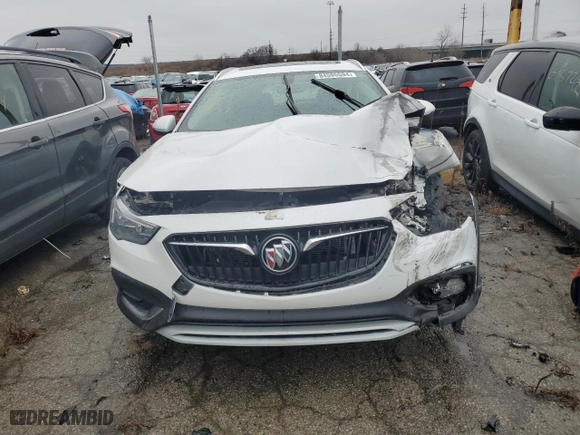 2019 Buick Regal TourX Essence with VIN W04GV8SX9K1039539, listed as a Copart auction lot 84595594 with 73,359 mi miles and Non Repairable. Bid and sale history available at carsss.com. Image 5.