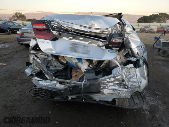 2018 Honda Clarity Plug-In Hybrid Touring with VIN JHMZC5F31JC006417, listed as a Copart auction lot 86127594 with Not Provided miles and Salvage Title. Bid and sale history available at carsss.com. Image 6.
