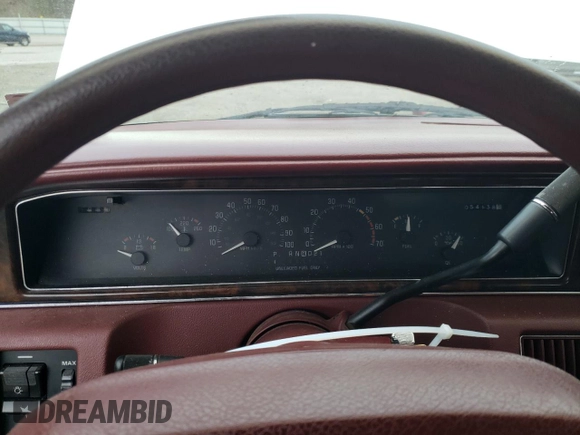 1992 Buick Roadmaster Ltd with VIN 1G4BT5371NR415025, listed as a Copart auction lot 48989145 with 54,138 mi miles and Salvage Title. Bid and sale history available at DreamBid. Image 9.