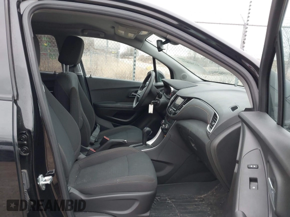 2022 Chevrolet Trax LS with VIN KL7CJNSM0NB509876, listed as a IAAI auction lot 41503835 with 12,782 mi miles. Bid and sale history available at carsss.com. Image 5.
