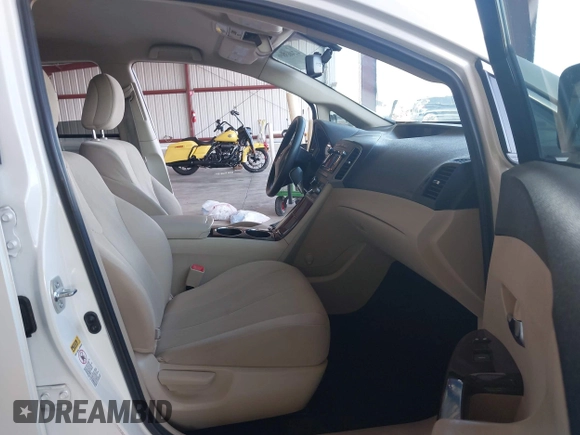 2010 Toyota Venza z VIN 4T3ZA3BB6AU028385, wystawiony jako IAAI lot #42463896 z przebiegiem 130 174 mil mil oraz . Historia ofert i sprzedaży dostępna na DreamBid. Obrazek 5.