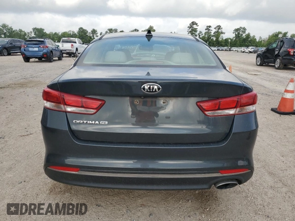 2016 Kia Optima LX z VIN KNAGT4L32G5078938, wystawiony jako Copart lot #55253985 z przebiegiem 87 106 mil mil oraz Szkoda całkowita • Salvage title. Historia ofert i sprzedaży dostępna na DreamBid. Obrazek 6.