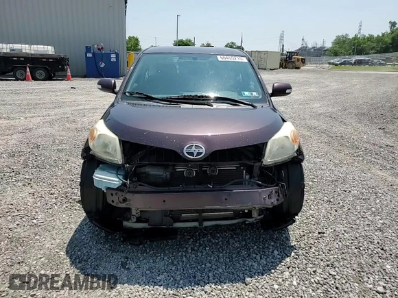 2012 Scion xD z VIN JTKKU4B4XC1017092, wystawiony jako Copart lot #60455215 z przebiegiem 110 910 mil mil oraz Szkoda całkowita • Salvage title. Historia ofert i sprzedaży dostępna na DreamBid. Obrazek 14.