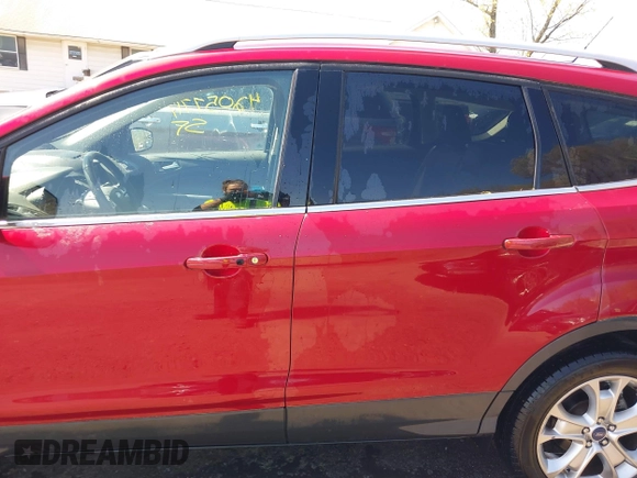 2015 Ford Escape Titanium with VIN 1FMCU9J90FUB00714, listed as a IAAI auction lot 42057717 with 61,223 mi miles. Bid and sale history available at carsss.com. Image 14.