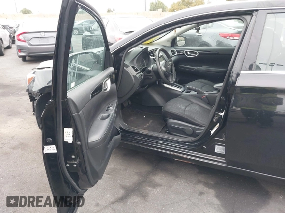 2018 Nissan Sentra SV z VIN 3N1AB7AP2JL632962, wystawiony jako IAAI lot #42058050 z przebiegiem 119 863 mil mil oraz . Historia ofert i sprzedaży dostępna na DreamBid. Obrazek 5.