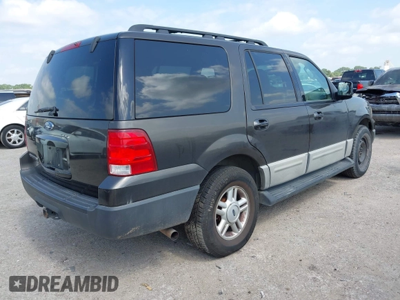 2005 Ford Expedition Special Service with VIN 1FMPU15545LA64184, listed as a IAAI auction lot 42535728 with 190,389 mi miles and . Bid and sale history available at DreamBid. Image 4.