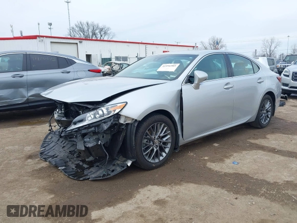 2018 Lexus ES with VIN 58ABK1GG6JU081676, listed as a IAAI auction lot 41996905 with 81,973 mi miles. Bid and sale history available at carsss.com. Image 2.