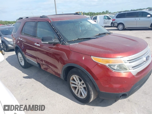 2014 Ford Explorer XLT with VIN 1FM5K7D84EGB33198, listed as a IAAI auction lot 42119557 with 161,242 mi miles. Bid and sale history available at carsss.com. Image 1.