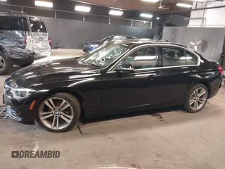 2018 BMW 3 Series 330i xDrive with VIN WBA8D9G51JNU72738, listed as a IAAI auction lot 41978561 with 71,219 mi miles. Bid and sale history available at carsss.com. Image 14.
