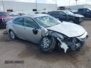 2013 Lexus ES 300h Hybrid with VIN JTHBW1GG5D2037179, listed as a IAAI auction lot 41775233 with 136,274 mi miles. Bid and sale history available at carsss.com. Image 1.