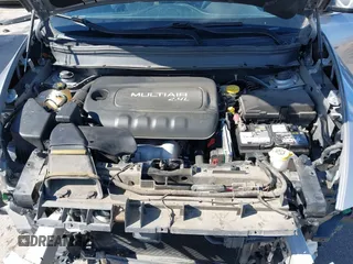 2015 Jeep Cherokee Latitude with VIN 1C4PJLCB8FW620336, listed as a IAAI auction lot 41634997 with 130,335 mi miles. Bid and sale history available at carsss.com. Image 10.