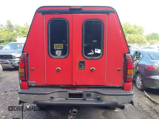 2006 GMC Sierra 2500HD SLT with VIN 1GTHK29D86E253125, listed as a IAAI auction lot 42585093 with 216,949 mi miles and . Bid and sale history available at DreamBid. Image 16.