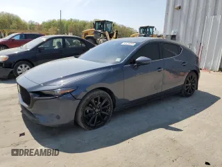 2021 Mazda 3 Premium z VIN JM1BPAML9M1307522, wystawiony jako Copart lot #54628365 z przebiegiem 71 994 mil mil oraz Szkoda całkowita • Salvage title. Historia ofert i sprzedaży dostępna na DreamBid. Obrazek 1.