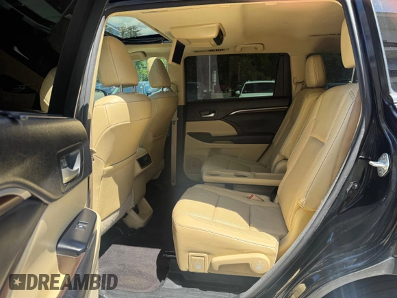 2016 Toyota Highlander Limited z VIN 5TDDCRFH0GS015387, wystawiony jako Copart lot #66188135 z przebiegiem 252 617 mil mil oraz Czysty tytuł • Clean title. Historia ofert i sprzedaży dostępna na DreamBid. Obrazek 8.