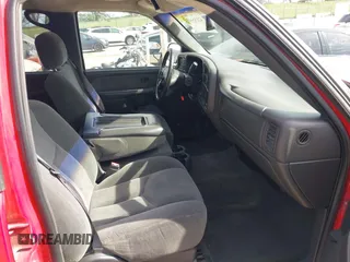 2003 Chevrolet Silverado 1500HD LS z VIN 1GCGK13U43F150515, wystawiony jako IAAI lot #42135449 z przebiegiem 171 015 mil mil oraz . Historia ofert i sprzedaży dostępna na DreamBid. Obrazek 5.