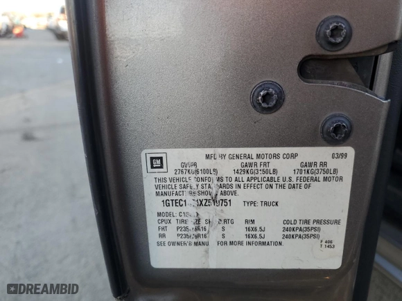 1999 GMC New Sierra 1500 SLE with VIN 1GTEC14T1XZ519751, listed as a Copart auction lot 88065465 with 195,547 mi miles and Salvage Title. Bid and sale history available at carsss.com. Image 12.