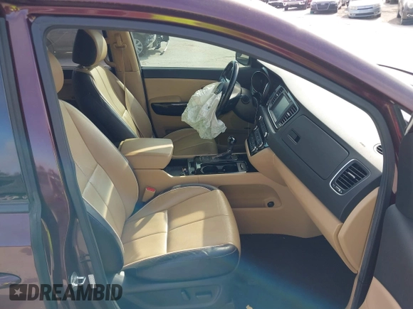 2016 Kia Sedona EX with VIN KNDMC5C1XG6139621, listed as a IAAI auction lot 41545975 with 111,274 mi miles. Bid and sale history available at carsss.com. Image 5.